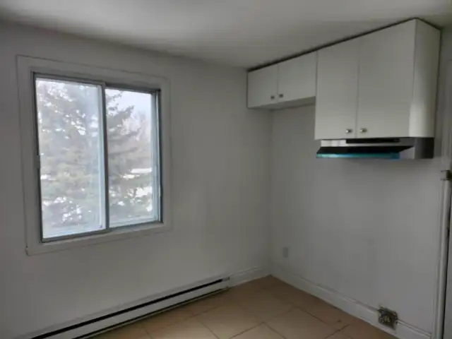 1295$/month-Renovated 41/2-Lachine-Available now. - Photo 2