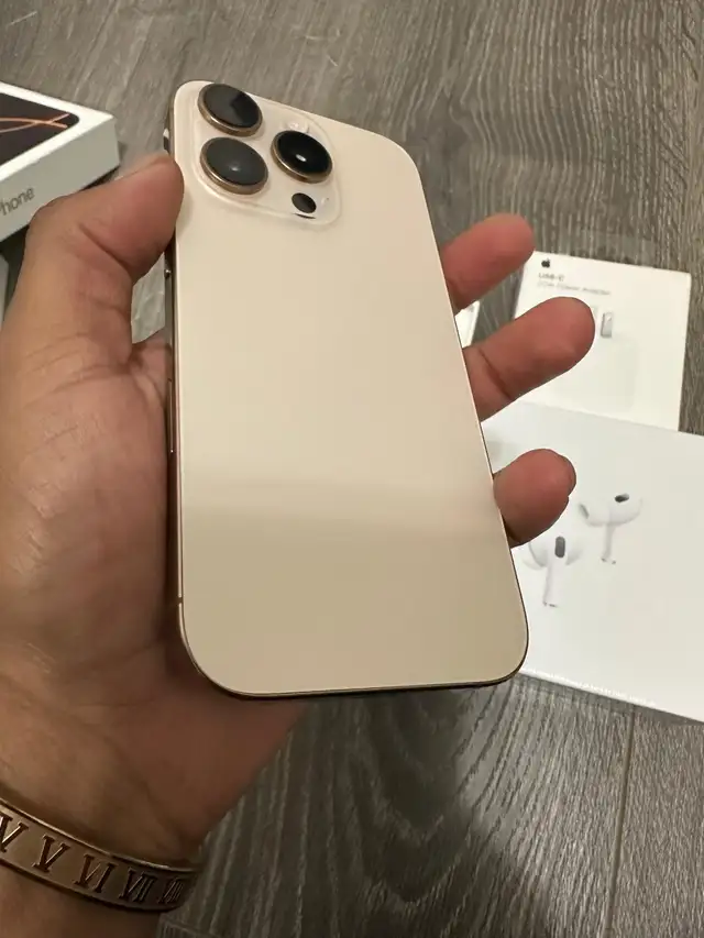 iPhone 16 Pro 128gb Airpods/Fast Charger/Delivery - Photo 6