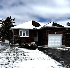 two bedroom apartment for rent in Lindsay