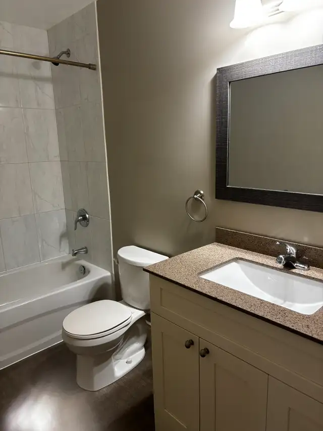 two bedroom apartment for rent in Lindsay - Photo 8