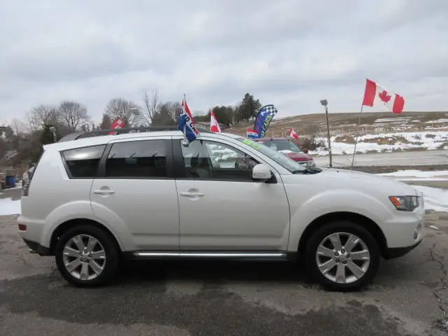 2011 Mitsubishi Outlander LS - Photo 5