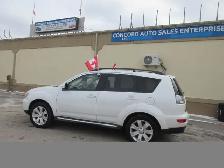 2011 Mitsubishi Outlander LS - Photo 9