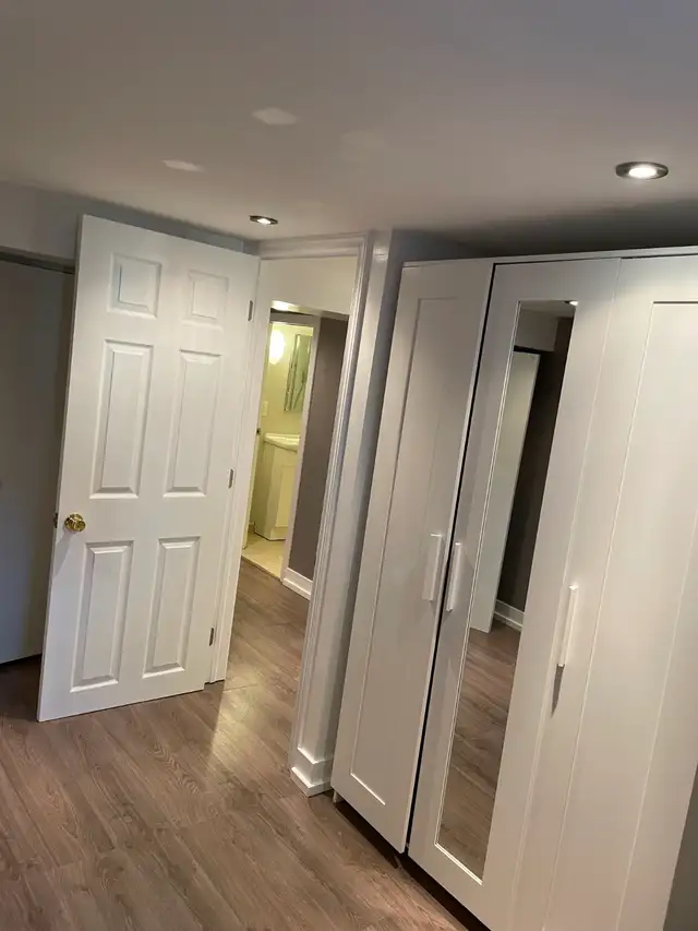 House for Rent in East York - Photo 4