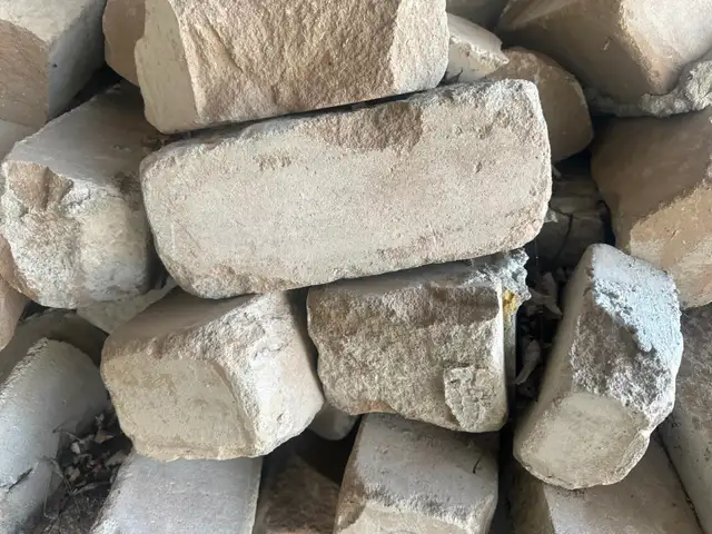 Free Bricks! - Photo 2