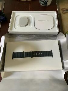 BNIB Apple Watch - Photo 4