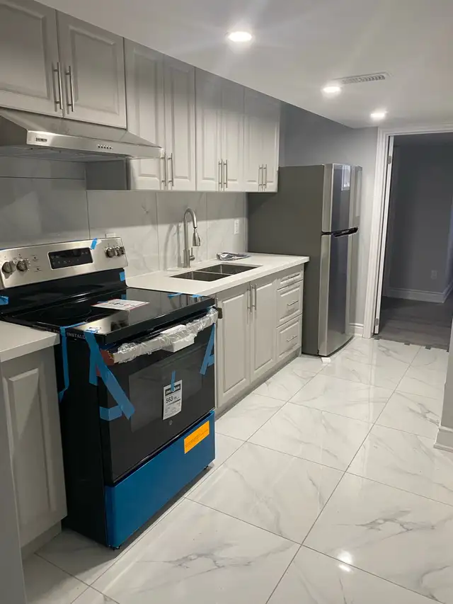 2 bedrooms Basement for rent