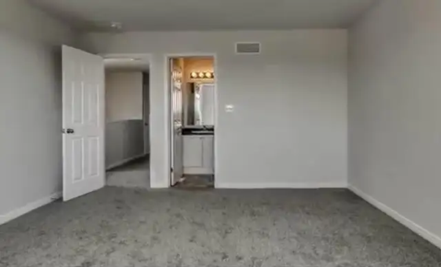 ROOM for rental in Simcoe ! - Photo 6