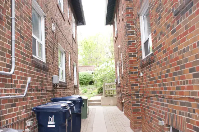 Apartment for Rent  Modern 1 Bedroom  Newly Renovated Basement - Photo 4