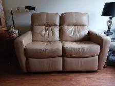 FAUTEUIL INCLINABLES A COMMANDE ÉLECTRIQUE À 4 MOTEURS