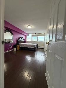 Private room for rent Finch & Warden Condominium