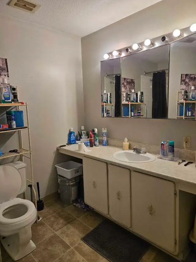 Room for Rent - Photo 4