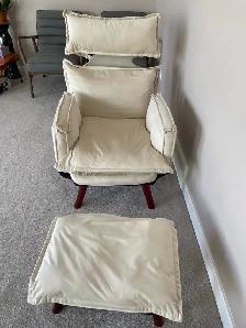 Cream fabric reclining arm chair $250.  Ottoman, 4 pillows - Photo 3