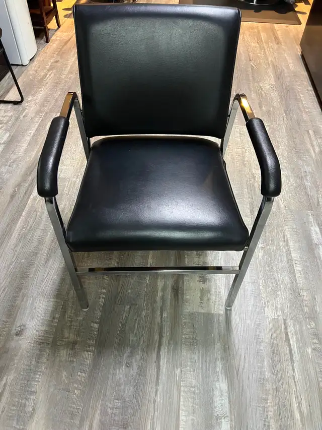 New Condition Salon shampoo chairs