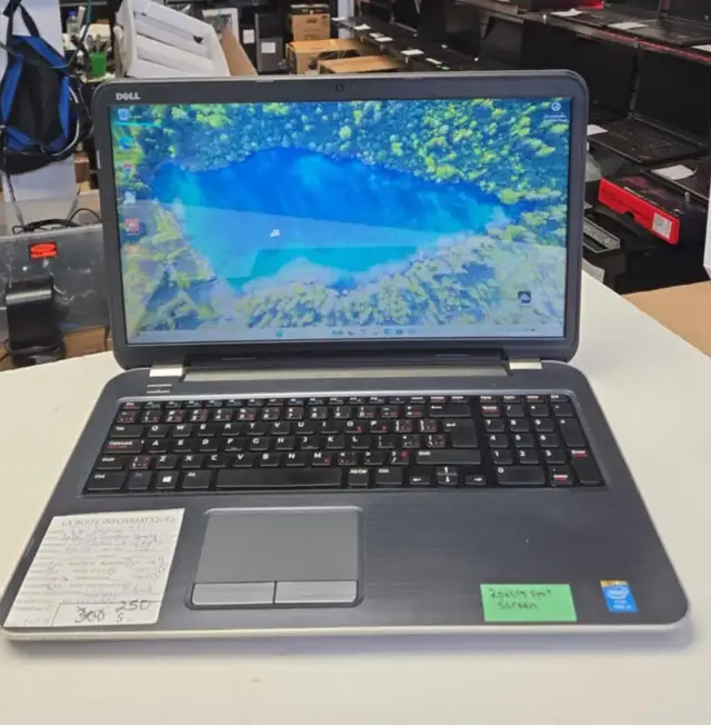 Laptop Dell Inspiron 5737 17,3po i5-4200U 8Go SSD 256Go DVD HDMI