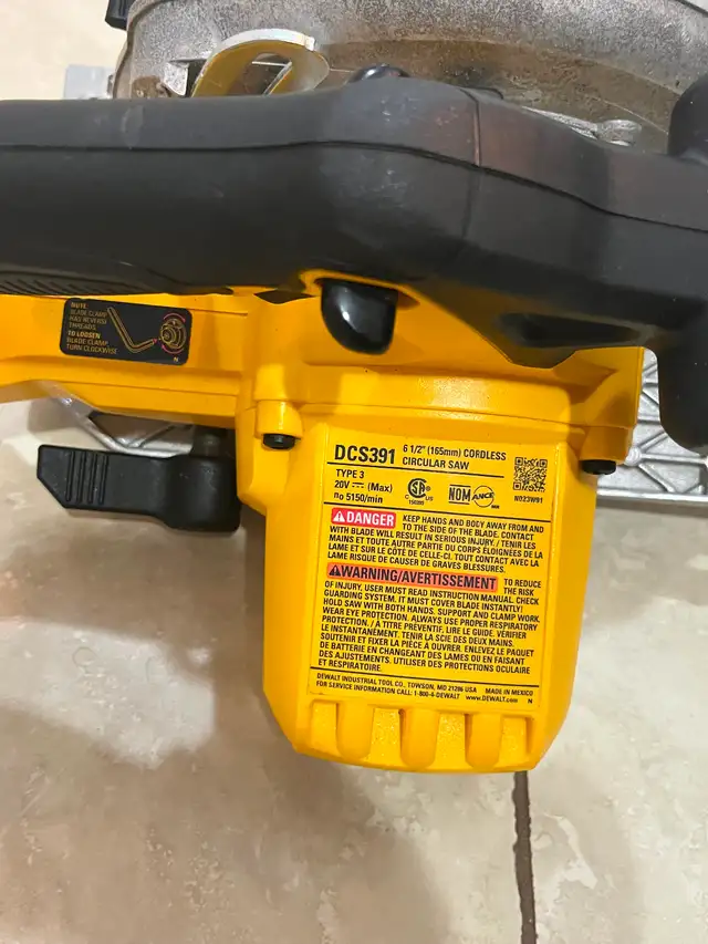 DEWALT 20V MAX FLEXVOLT ADVANTAGE Cordless Circular Saw - Photo 3