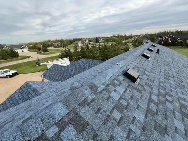 Hard Worker Wanted - Photo 2