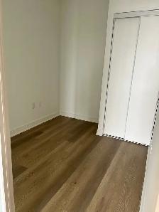 2 BEDROOM plus Den, 2 BATHROOMS - Photo 5