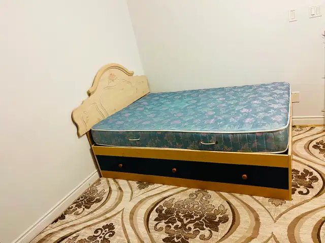 Furnished bed room for rent at HWY7 & Times Avenue