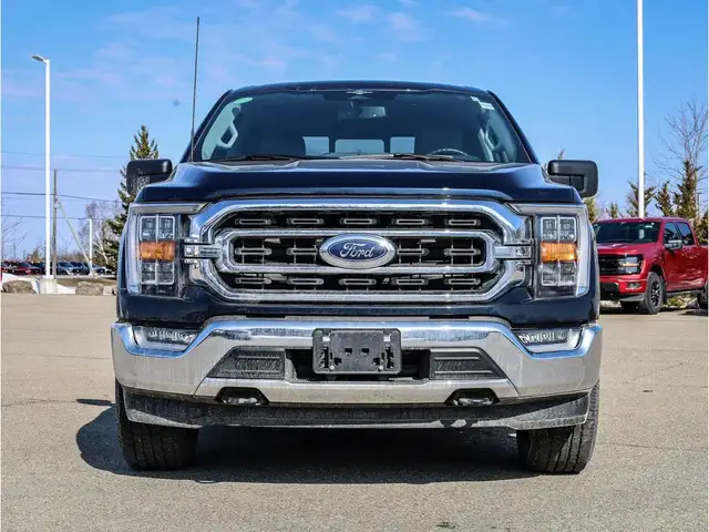 2023 Ford F-150 XLT - Photo 2