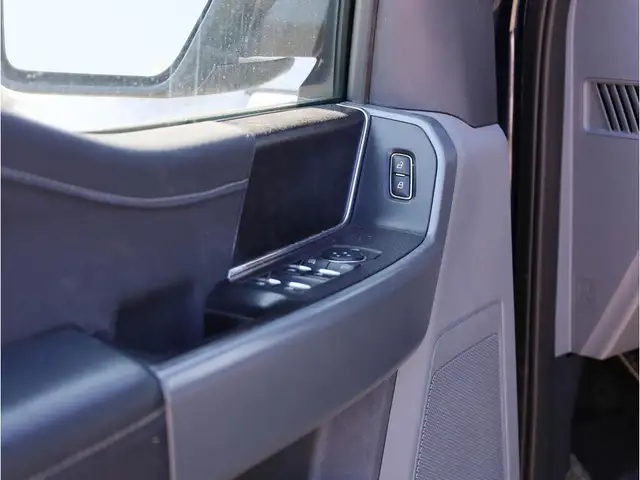 2023 Ford F-150 XLT - Photo 7