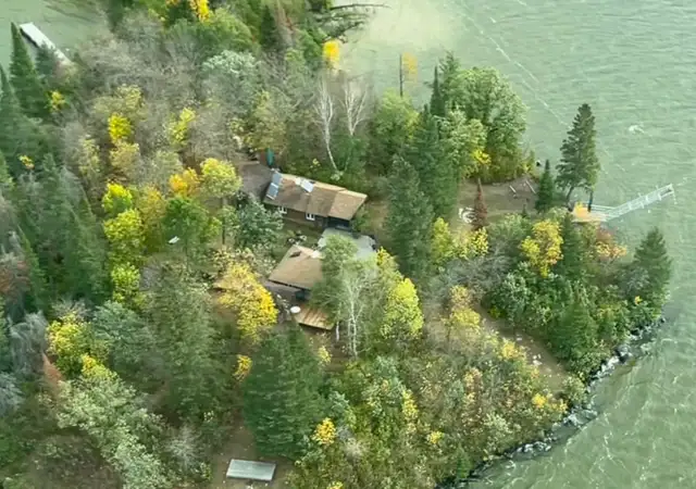 SPECTACULAR WATER FRONT PROPERTY, 1 HAY BAY LAC DU BONNET!