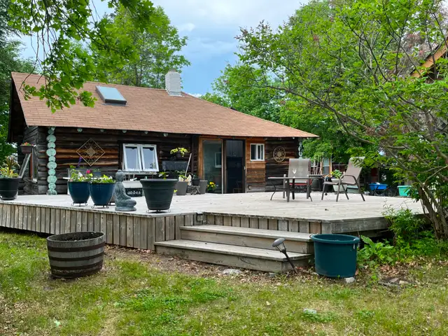 SPECTACULAR WATER FRONT PROPERTY, 1 HAY BAY LAC DU BONNET! - Photo 3