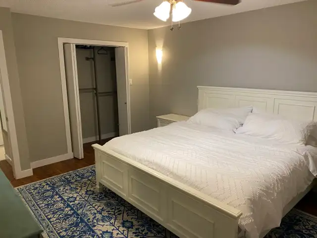 LARGE ROOM FOR RENT $800 - Photo 4