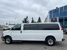 2022 GMC Savana - Photo 3