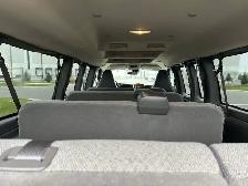 2022 GMC Savana - Photo 5