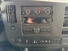 2022 GMC Savana - Photo 11