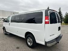 2022 GMC Savana - Photo 13