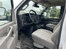 2022 GMC Savana - Photo 14