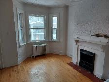 3 Bedroom Sandy Hill Apartments for Rent (Somerset/Blackburn) - Photo 2