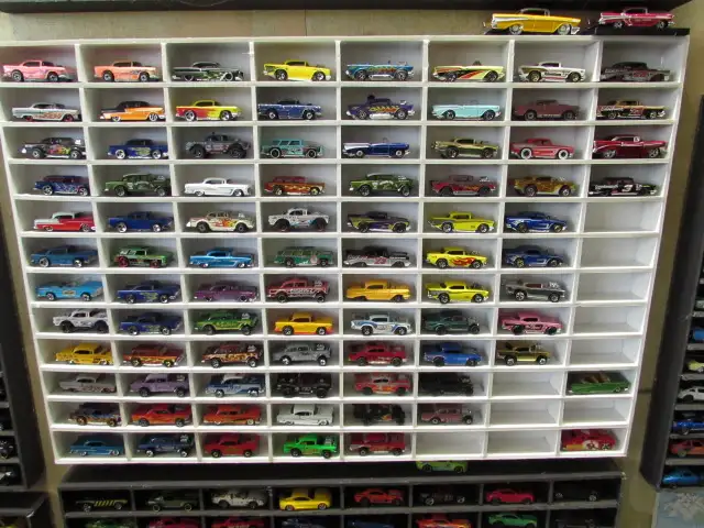 Hot Wheels  55-57 Chevy Shoebox collection, 88 cars total