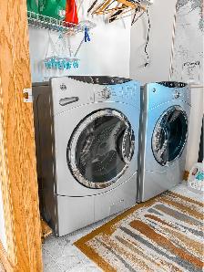 ️ Furnished Room with Mountain Views – Tuscany, NW Calgary - Photo 4