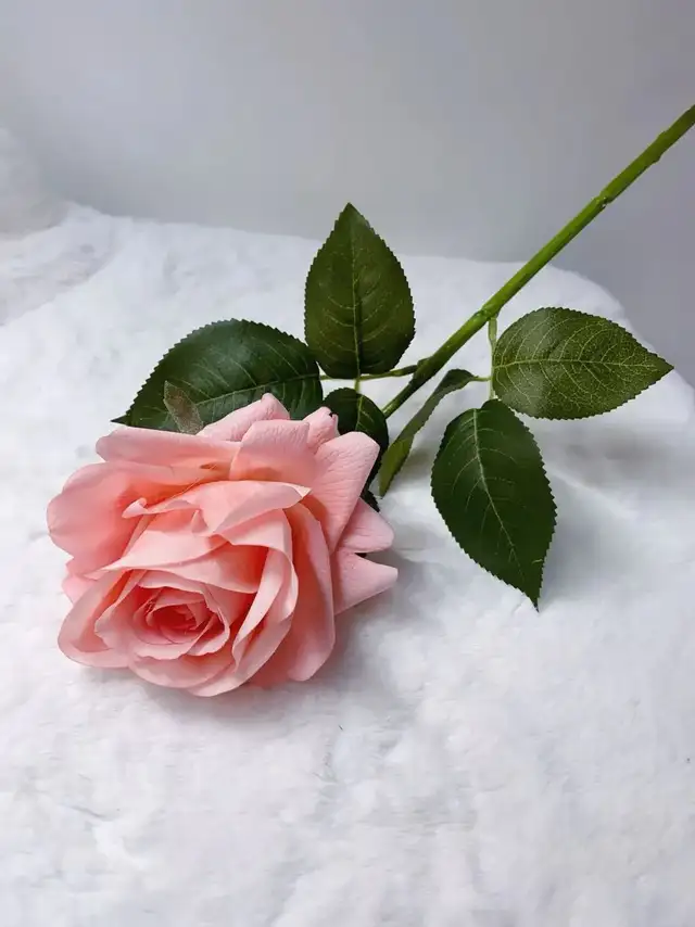 Brand New Artificial Roses 1 to 6 Heads $11 to $14 - Photo 6