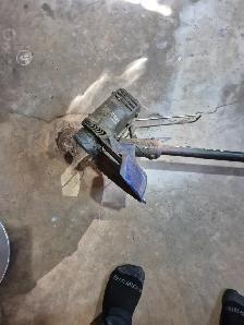 Weed eater 40 volt extra spools already filled plus more