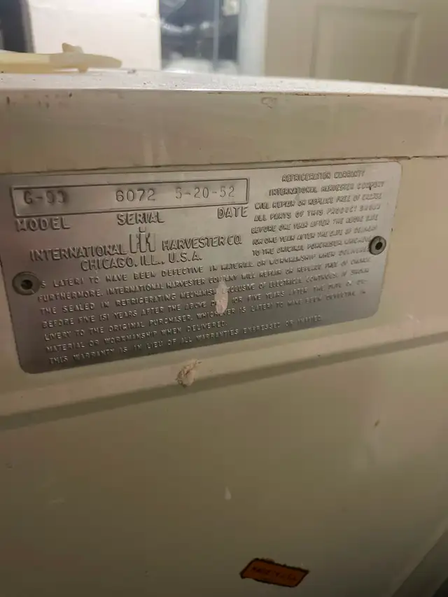 1952 International Harvester Fridge - Photo 4