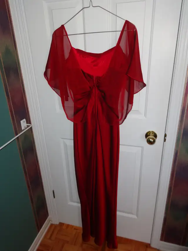 ROBE DE BAL OU DE SOIRÉE - Photo 4