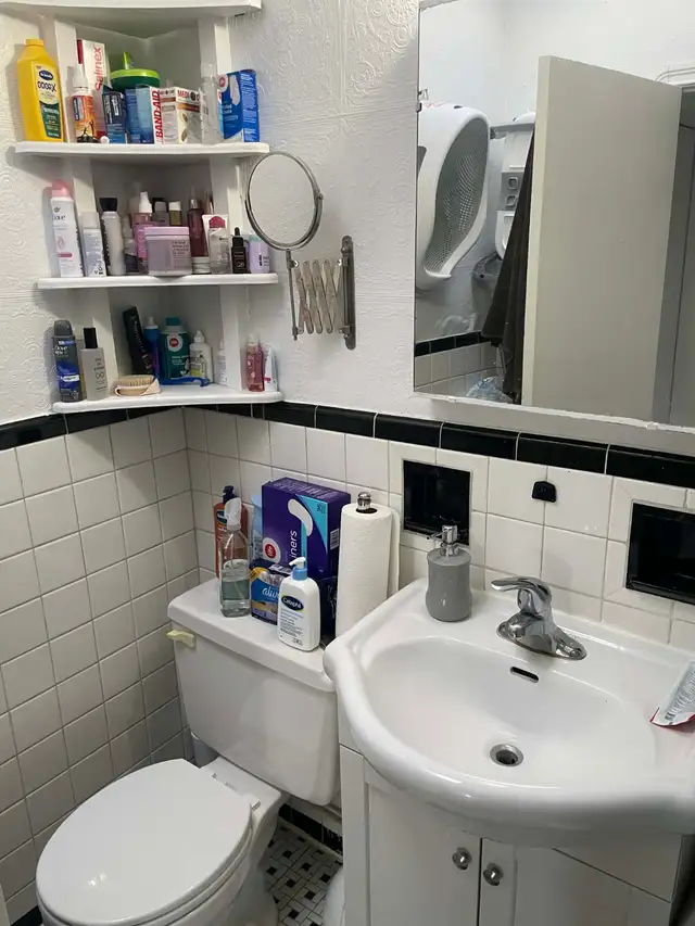 ONE BEDROOM APARTMENT FOR RENT ABOVE STORE - Photo 7