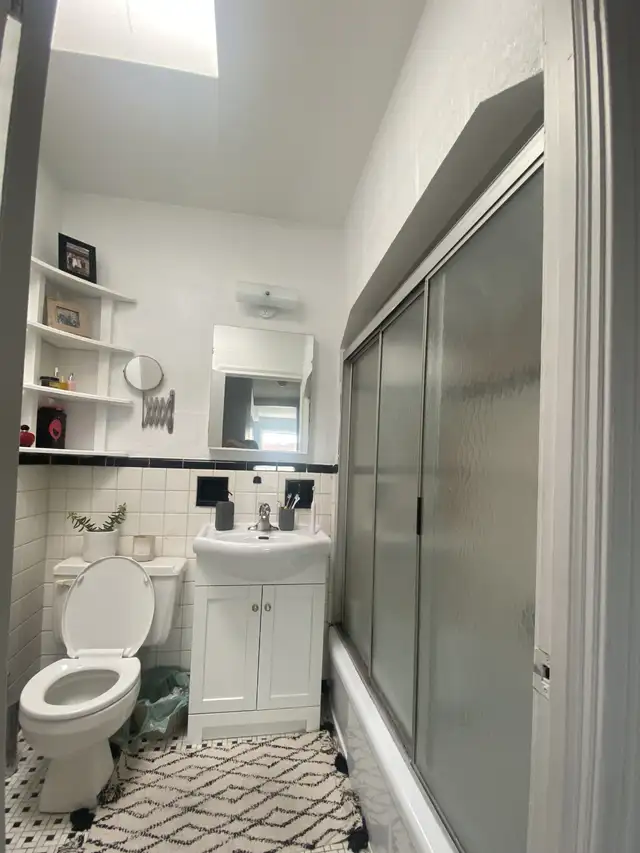 ONE BEDROOM APARTMENT FOR RENT ABOVE STORE - Photo 14