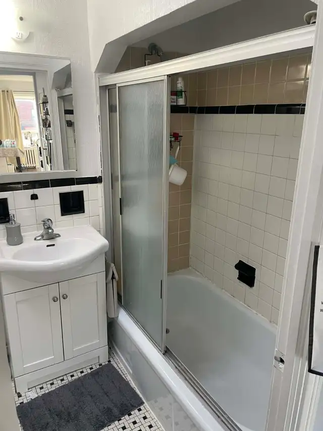 ONE BEDROOM APARTMENT FOR RENT ABOVE STORE - Photo 20