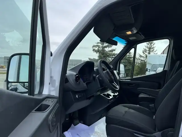 2023 Mercedes-Benz Sprinter Van - Photo 5