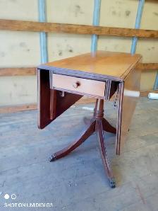 Duncan Phyfe Table For Sale - Photo 2