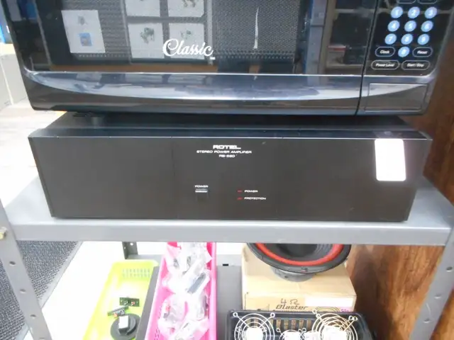 Vintage Audio Receivers, Pre-amp's, Amplifiers, EQ's, VHS VCR's. - Photo 10