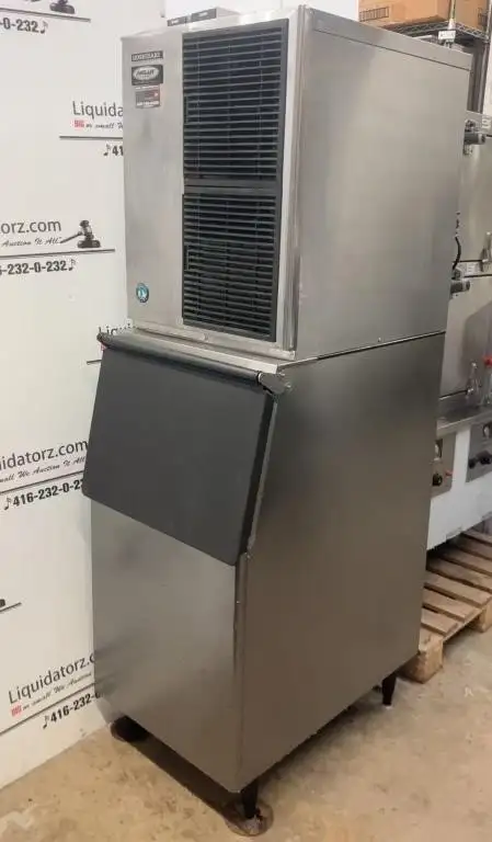 Spring  sale @ Liquidatorz brand new & Refurbished restaurant EQ - Photo 5