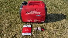 Honda EU 2000i inverter generator, runs very quiet