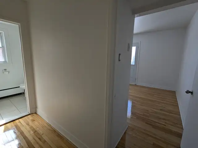 Beau très grand 3 ½  CDN, rue Kindersley, 1er juillet - Photo 6