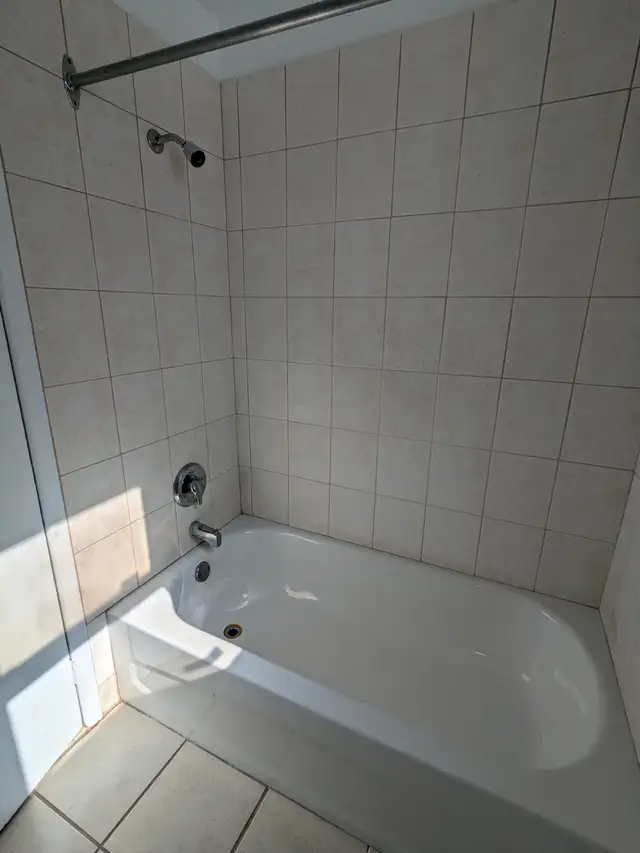 Beau très grand 3 ½  CDN, rue Kindersley, 1er juillet - Photo 9