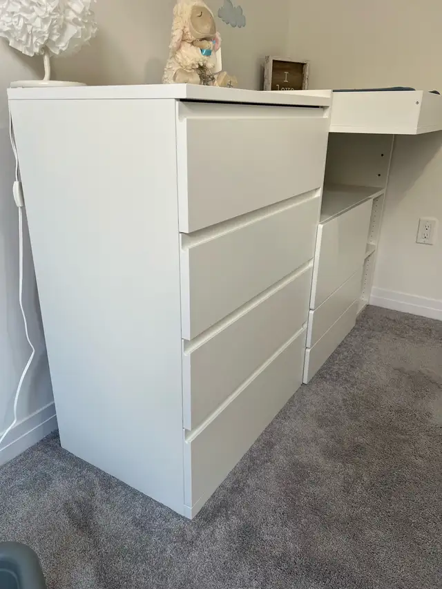 Baby change table and dresser - Photo 3